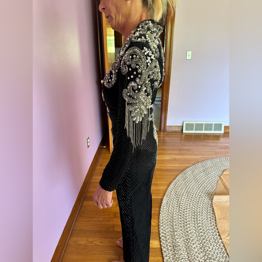 Vintage Elegant Black Beaded Women's Dress - Picture 4 of 14